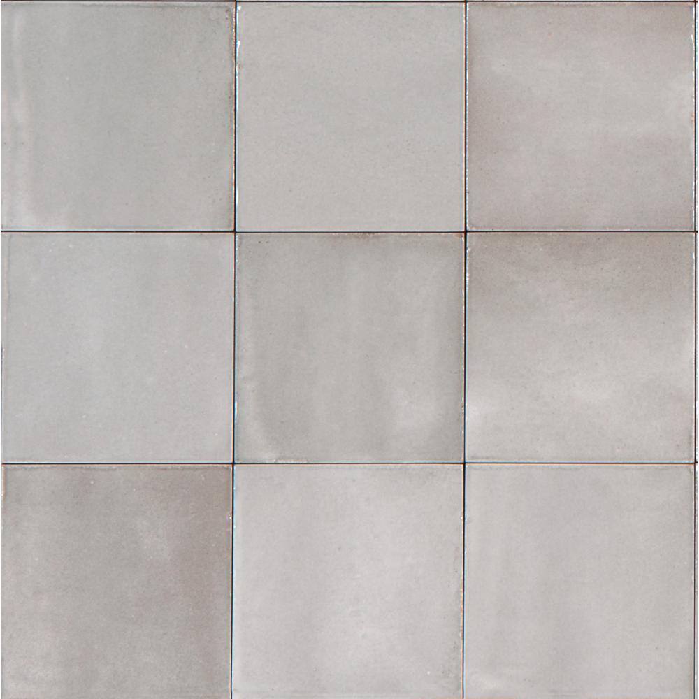 malorozmerne rustikalne sede leskle obklady do kuchyne kupelne mediteranske rucne vyrobene glazovane dlazdice 15x15cm antikovane patinovane vlnovite.jpg